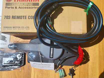 Фото товара Машинка газ-реверс Yamaha 703 оригинал 10-pin от магазина PartsYam