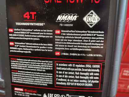 Фото товара Масло Motul Outboard Tech 10w40 5л от магазина PartsYam