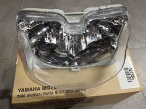 Фото товара Фара снегохода Ямаха VK10D 8DN8431001 от магазина PartsYam