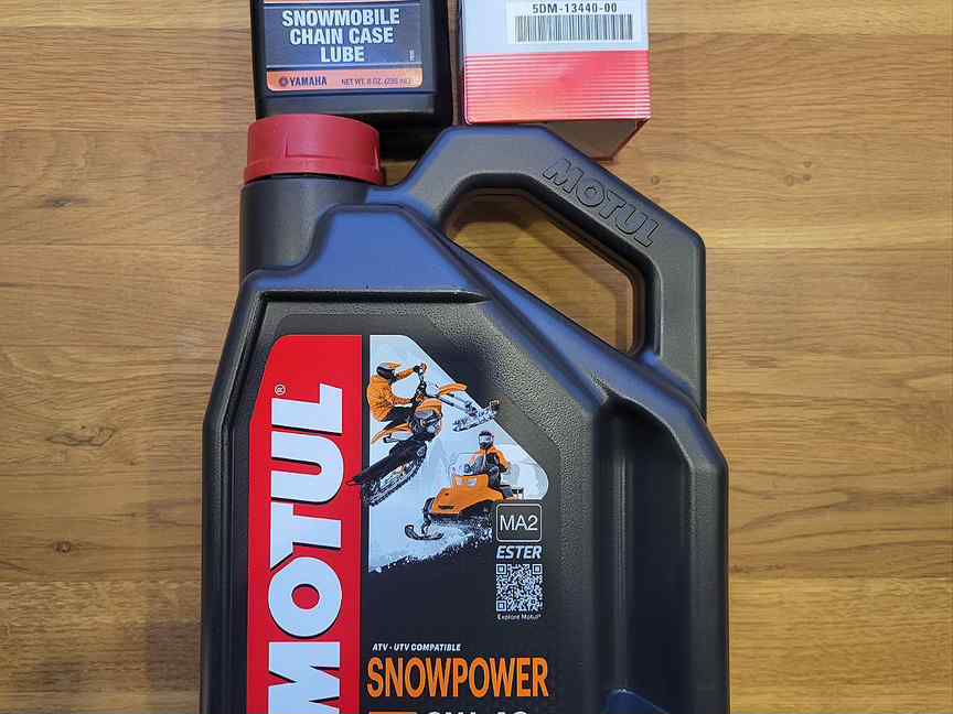 Фото товара Масло Motul 0w40 комплект для то от магазина PartsYam