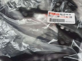 Фото товара Пластина защитная Yamaha 3B42514A00 от магазина PartsYam