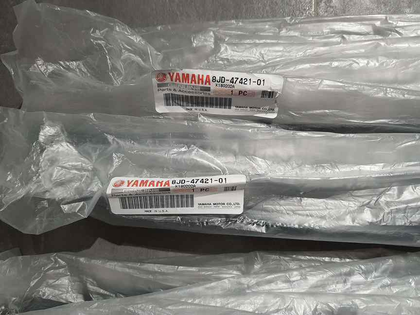 Фото товара Оригинальные склизы Yamaha 8JD474210100 от магазина PartsYam
