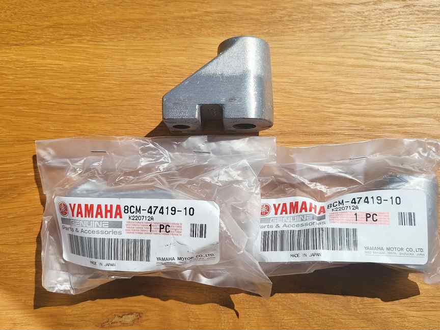 Фото товара Крепление ролика снегохода Yamaha 8CM474191000 от магазина PartsYam