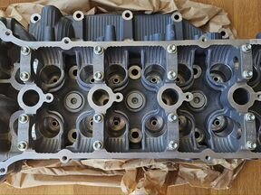 Фото товара Головка блока Suzuki DF100A - 140A оригинал от магазина PartsYam